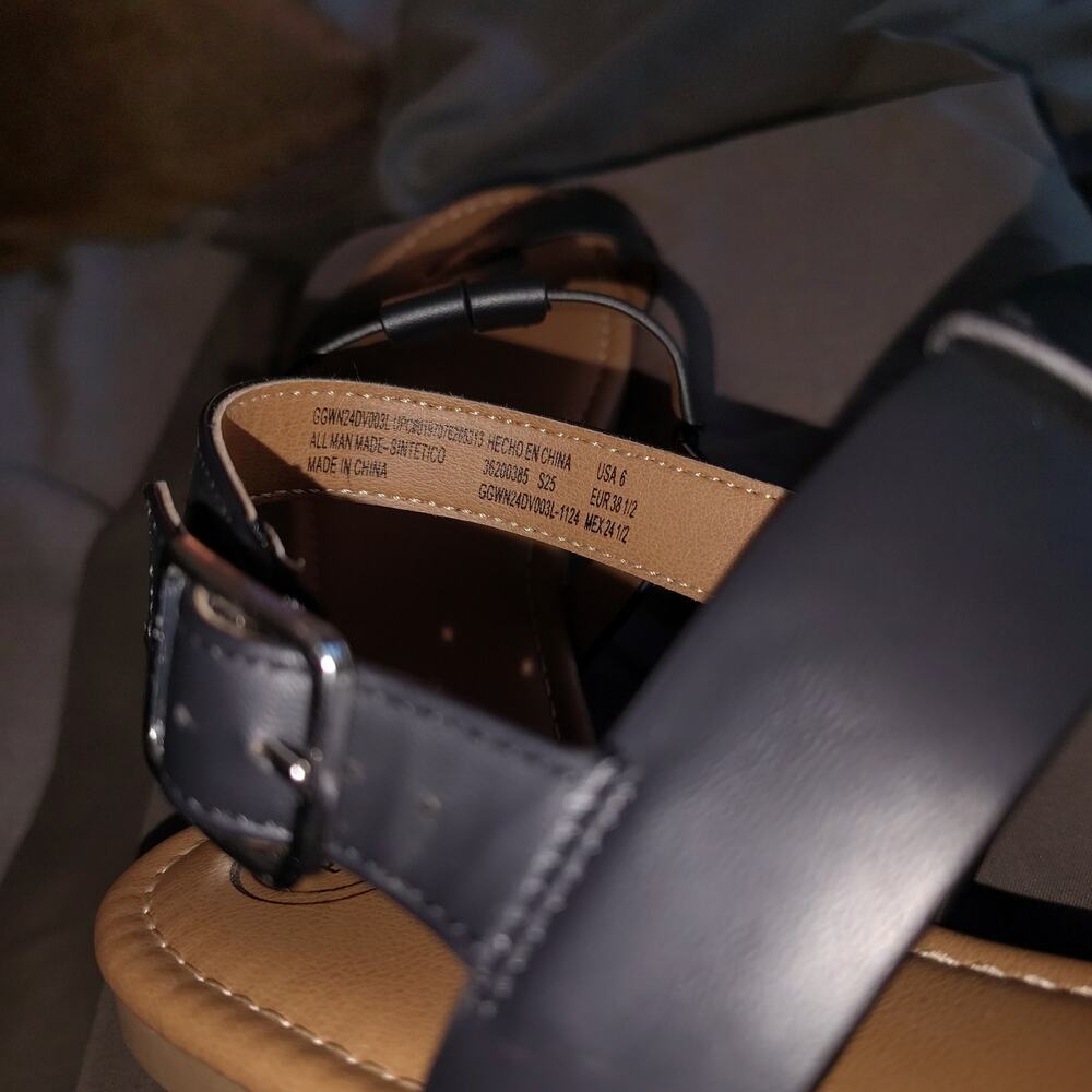 SUPER CUTE, LIGHTWEIGHT WONDER NATION BLACK SASSY SANDALS - Picture 5 of 9